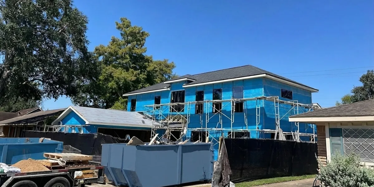 Roll-off dumpster delivery in Pearland, TX — home renovation